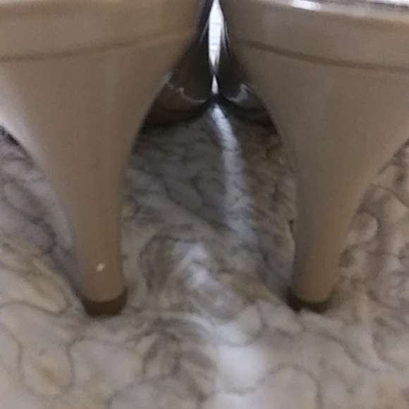 Women high heel shoe by Kenneth Cole 71/2 - Picture 4 of 9